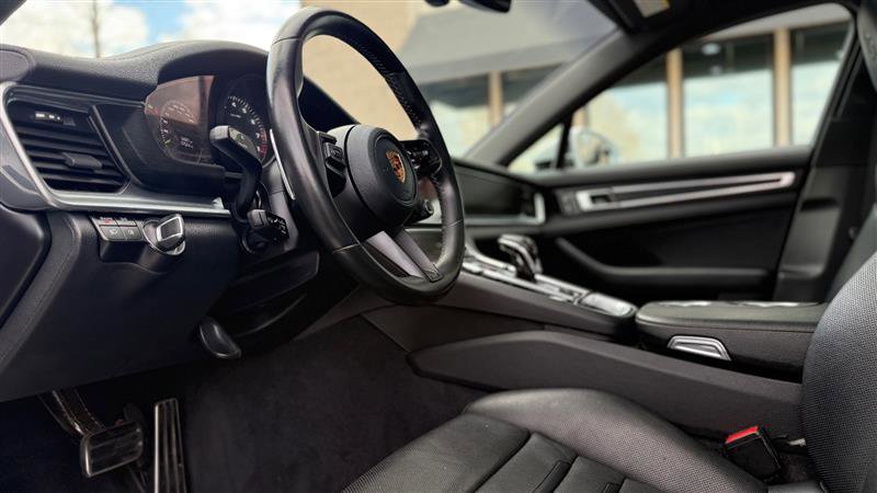 Used 2023 Porsche Panamera 4 Platinum Edition w/ Assistance Package image 15