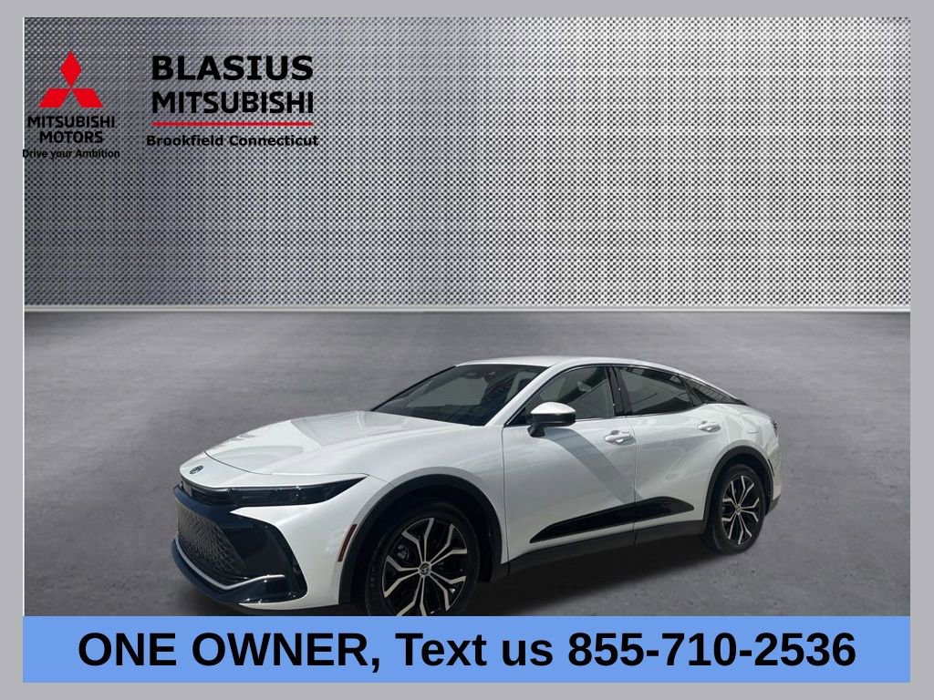 Used 2024 Toyota Crown AWD/4WD image 1