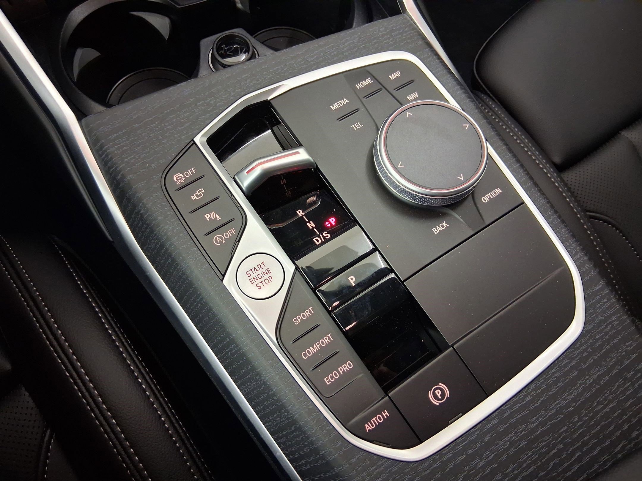 New 2026 BMW 330i Sedan w/ M Sport Package image 17