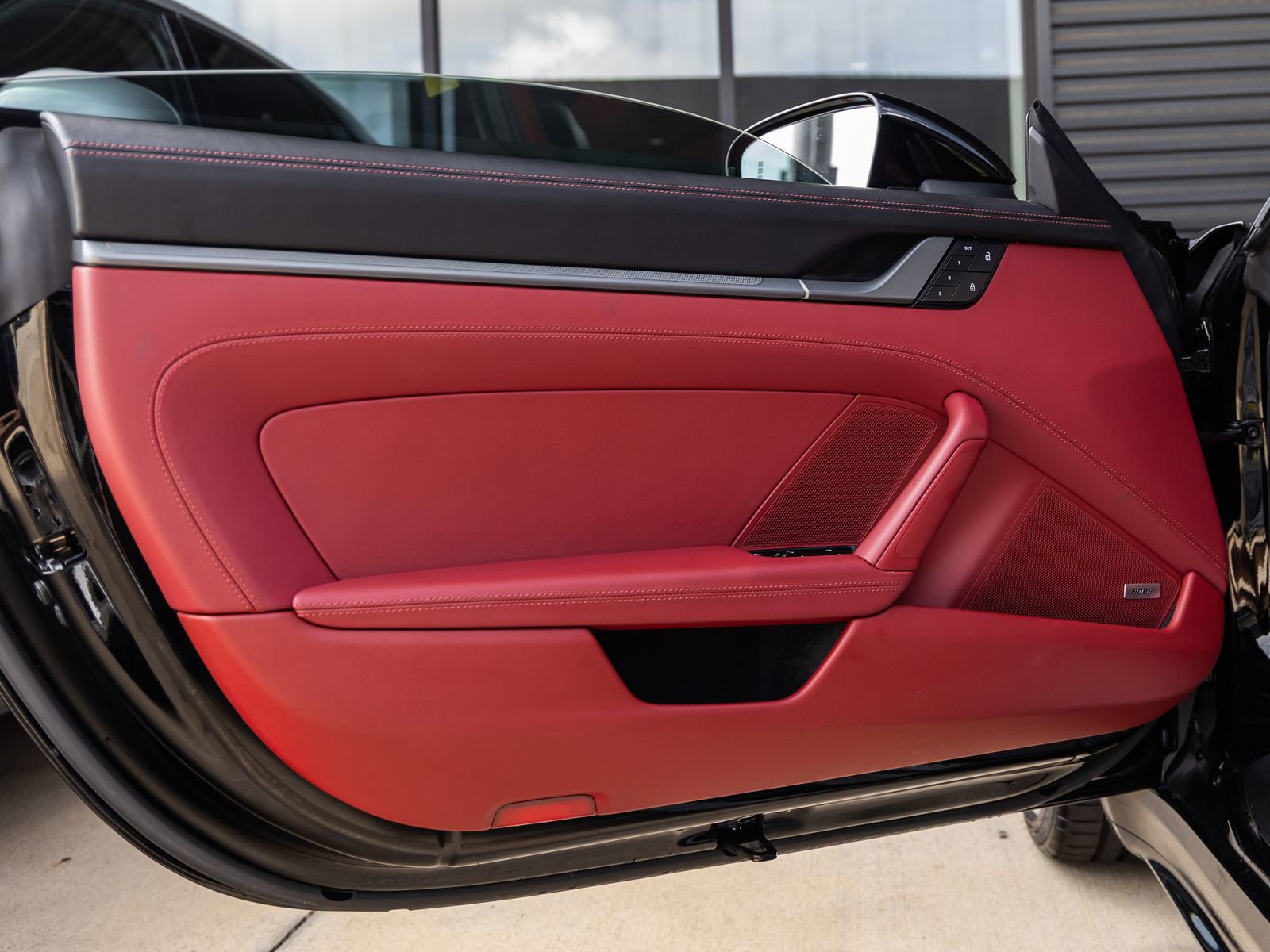 Certified 2024 Porsche 911 Targa 4S image 24