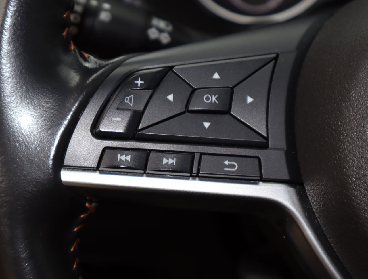 Used 2021 Nissan Sentra SR w/ Trunk Package image 12