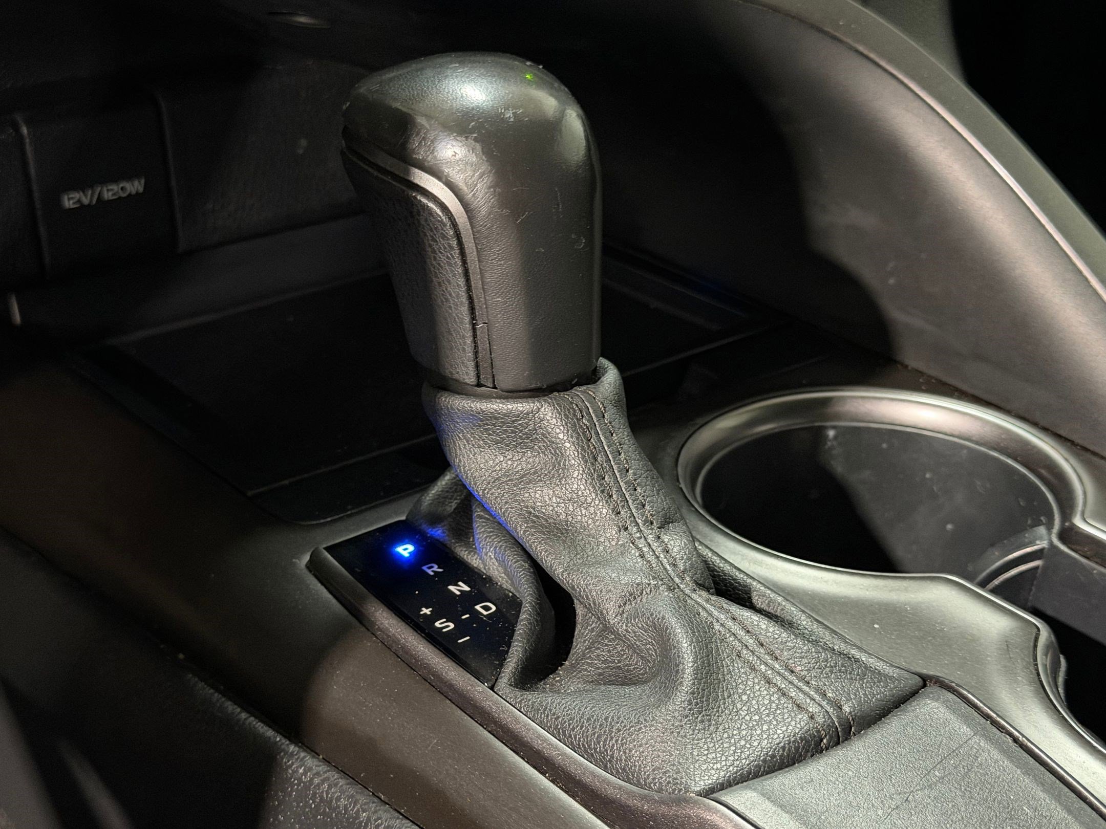 Used 2021 Toyota Camry SE image 14