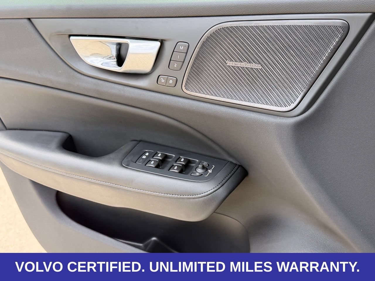 Certified 2025 Volvo S60 T8 Plus w/ Climate Package AWD/4WD image 27