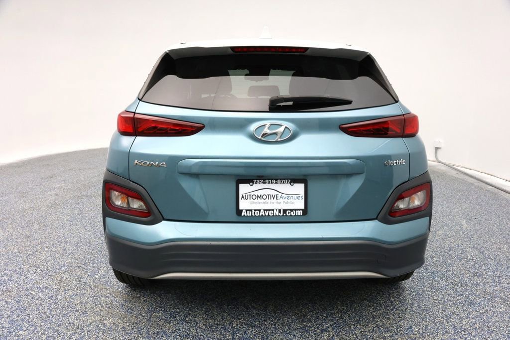 Used 2020 Hyundai Kona SEL w/ Cargo Package image 4