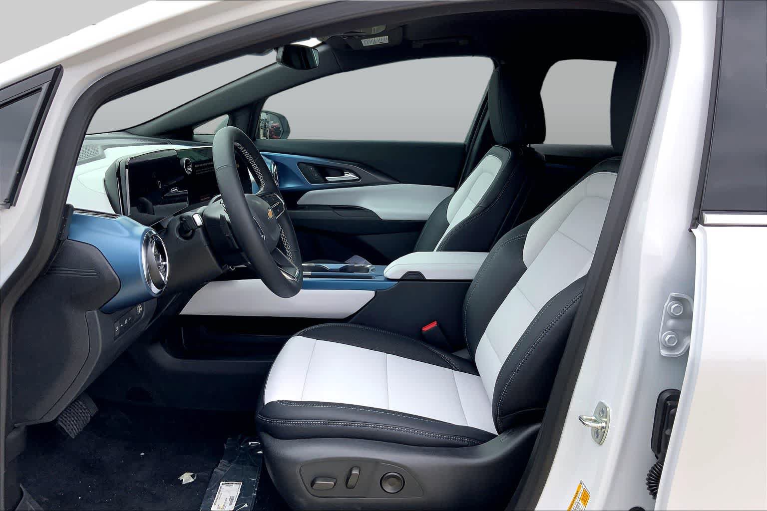 New 2026 Chevrolet Equinox EV LT FWD image 10