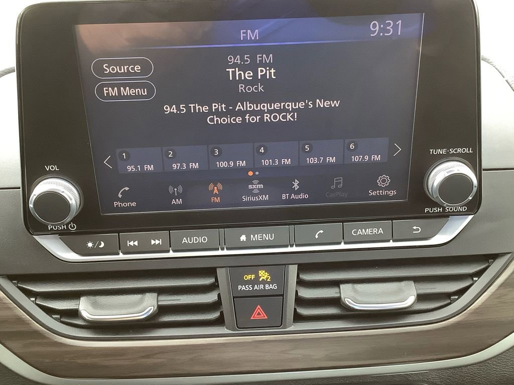 Used 2024 Nissan Altima 2.5 SV image 11