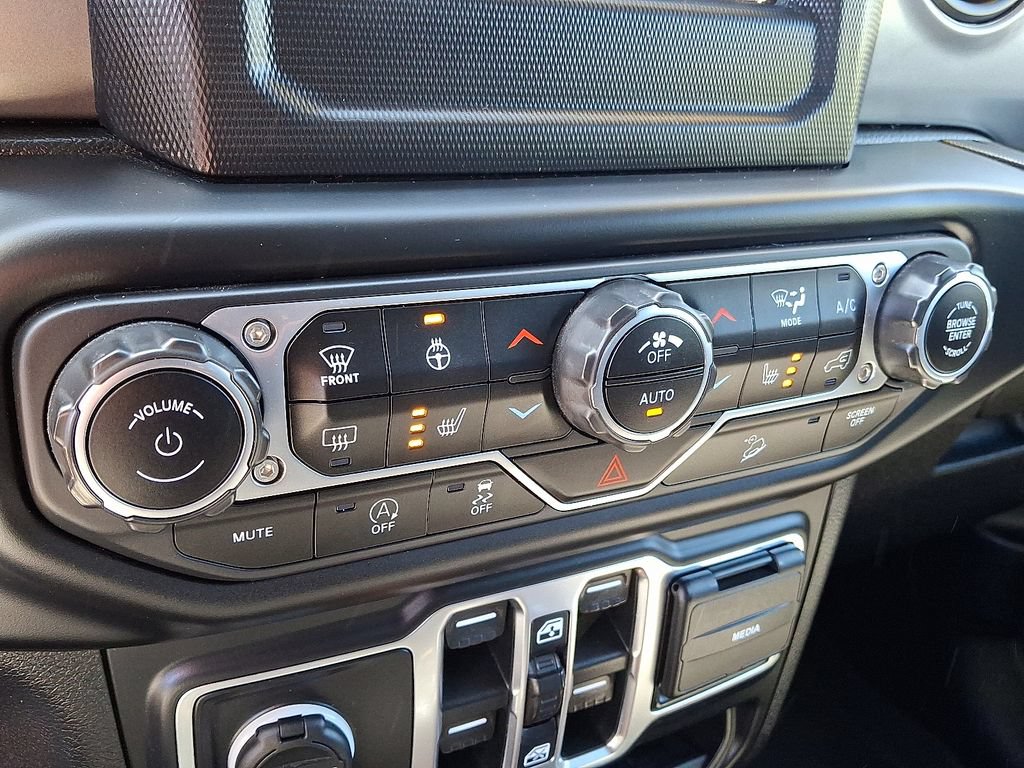 Used 2021 Jeep Wrangler Unlimited Sport AWD/4WD image 16