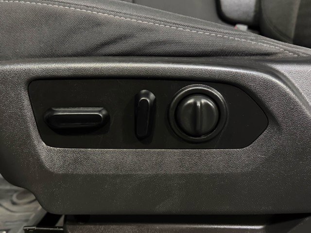 Used 2022 GMC Sierra 2500 SLE w/ SLE Convenience Package image 28