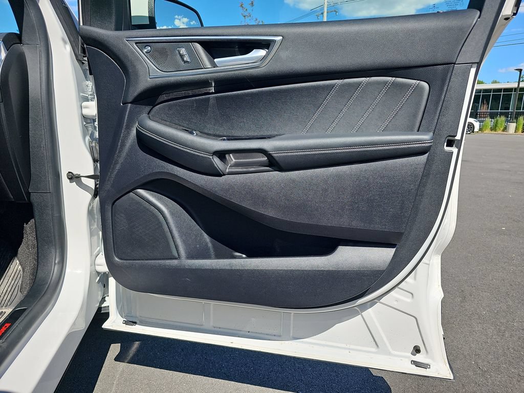 Used 2019 Ford Edge ST w/ Equipment Group 401A AWD/4WD image 22