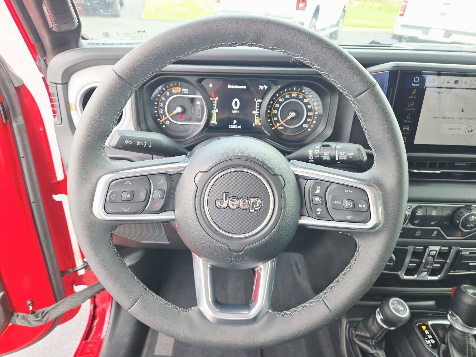 Used 2026 Jeep Wrangler Unlimited Sahara AWD/4WD image 23