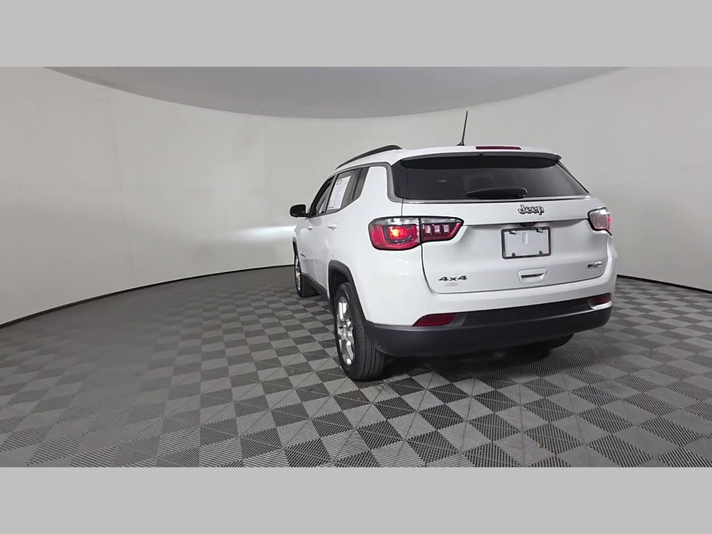Used 2022 Jeep Compass Latitude AWD/4WD image 56