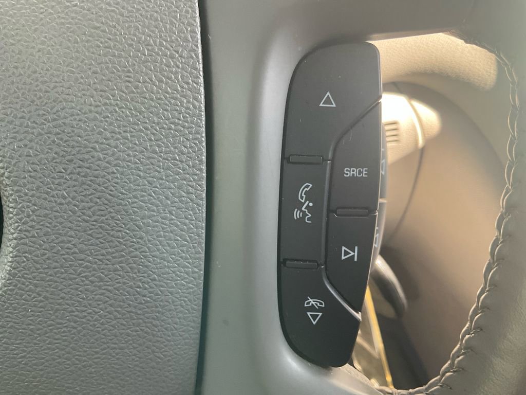 Used 2011 Buick Enclave CXL image 20