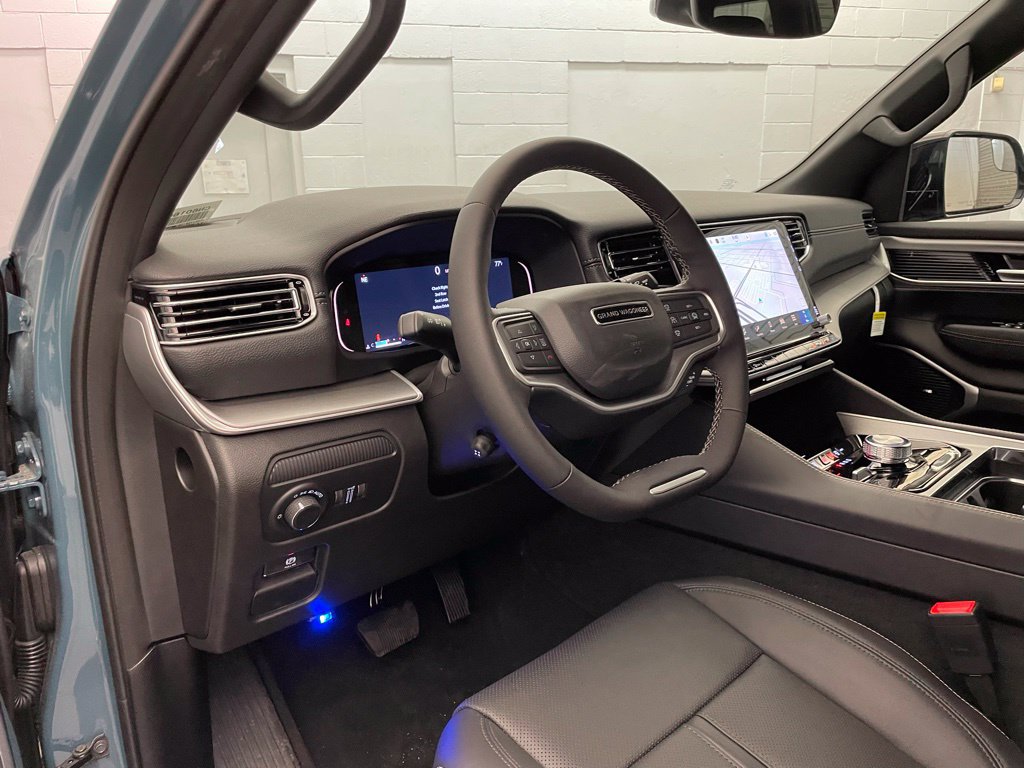 New 2026 Jeep Grand Wagoneer Limited AWD/4WD image 16