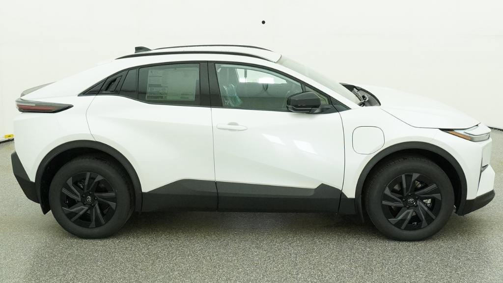 New 2026 Toyota C-HR AWD/4WD image 20
