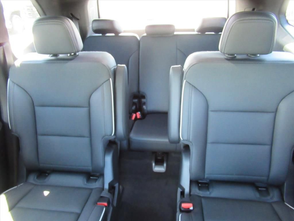 New 2026 Buick Enclave Preferred w/ Power Package FWD image 29