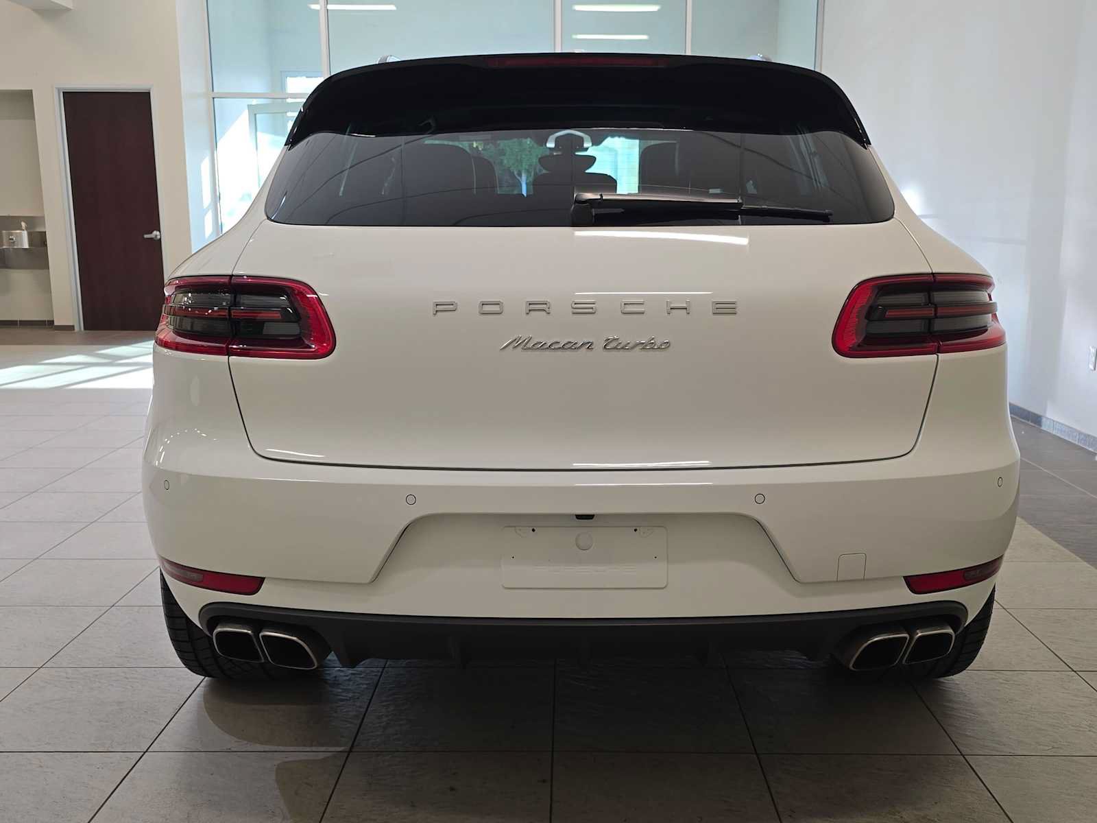 Used 2015 Porsche Macan Turbo AWD/4WD image 5