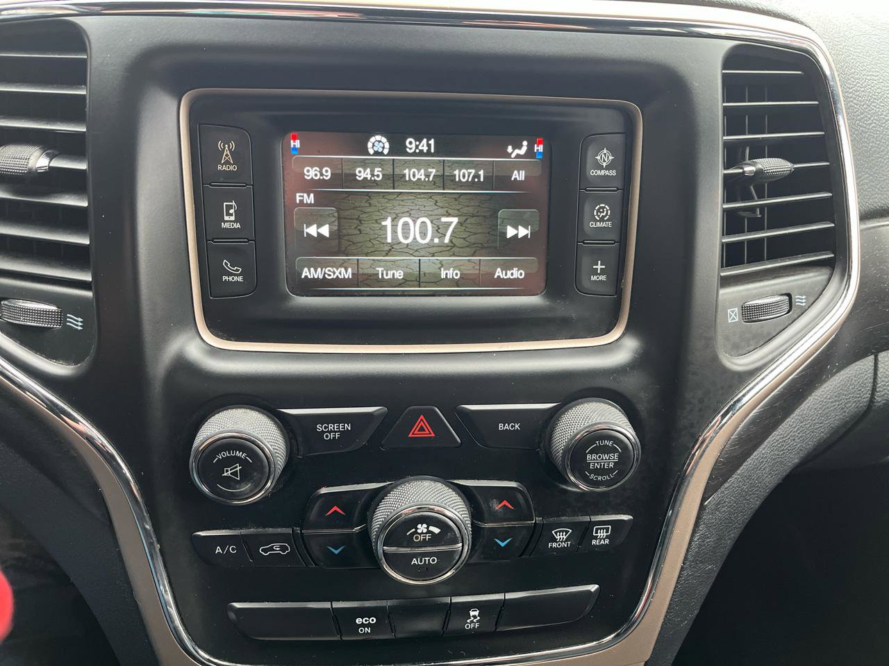 Used 2015 Jeep Grand Cherokee Laredo w/ Quick Order Package 23E image 16