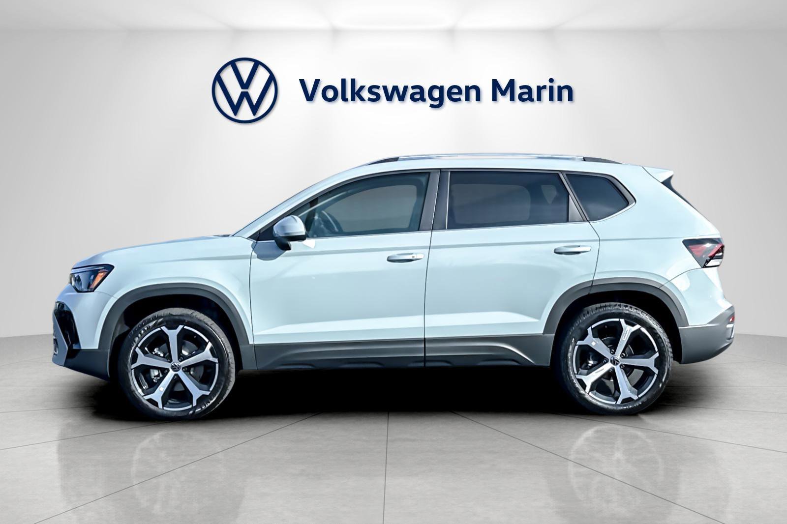 New 2026 Volkswagen Taos SEL image 2