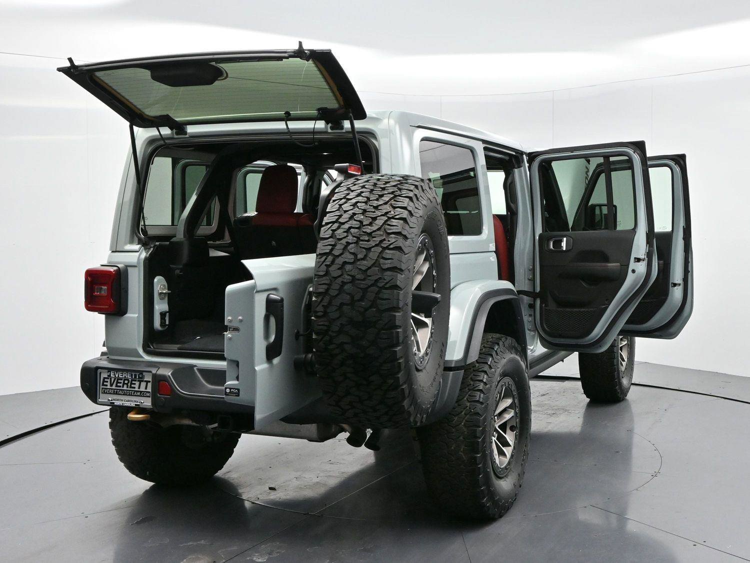 Used 2024 Jeep Wrangler Unlimited Rubicon 392 image 44