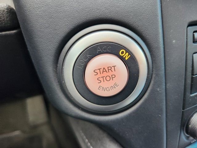 Used 2018 Nissan 370Z Roadster image 7