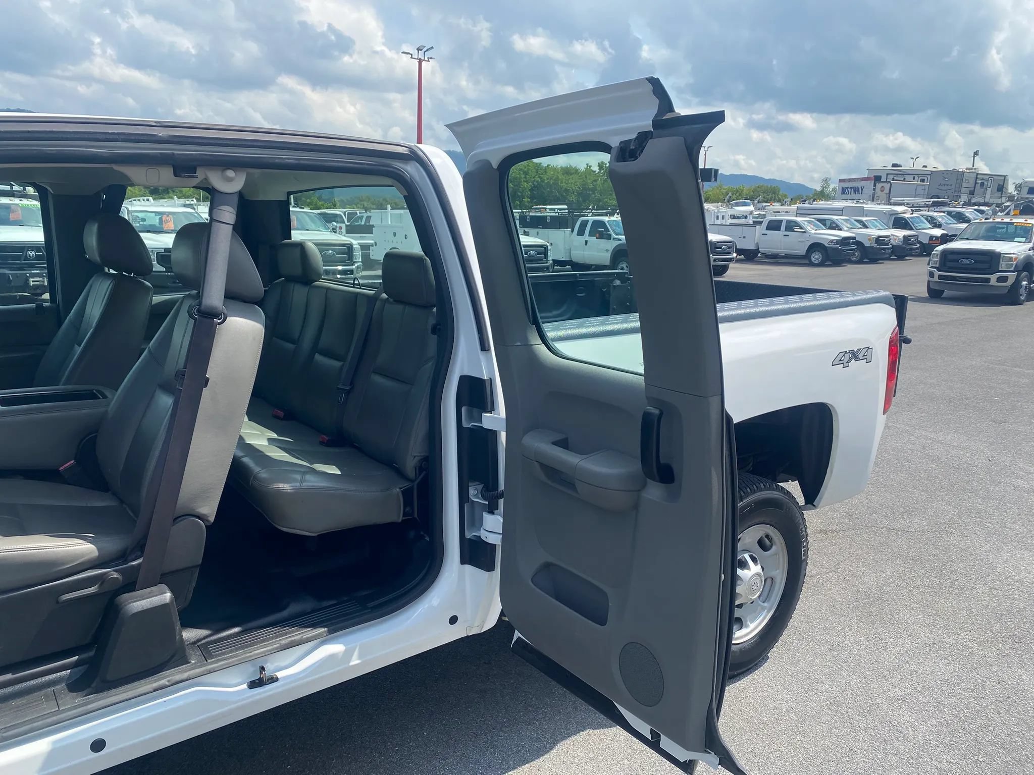 Used 2013 Chevrolet Silverado 2500 W/T AWD/4WD image 22