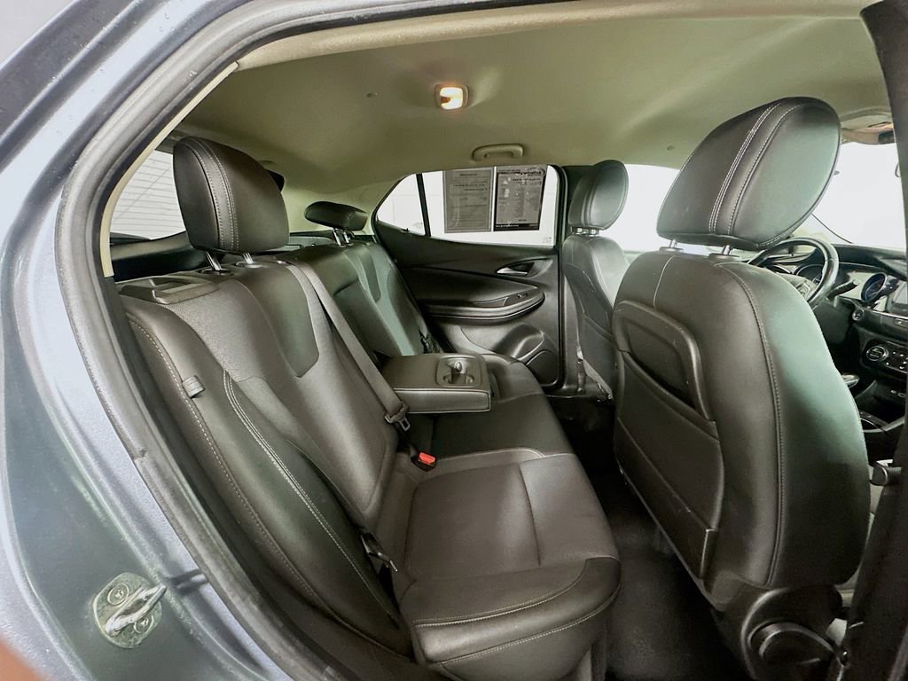Used 2021 Buick Encore GX Select image 24