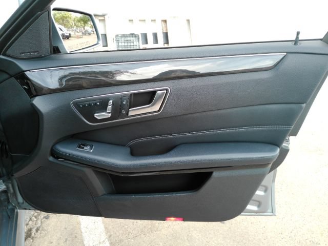 Used 2014 Mercedes-Benz E 250 BlueTEC Sedan image 20