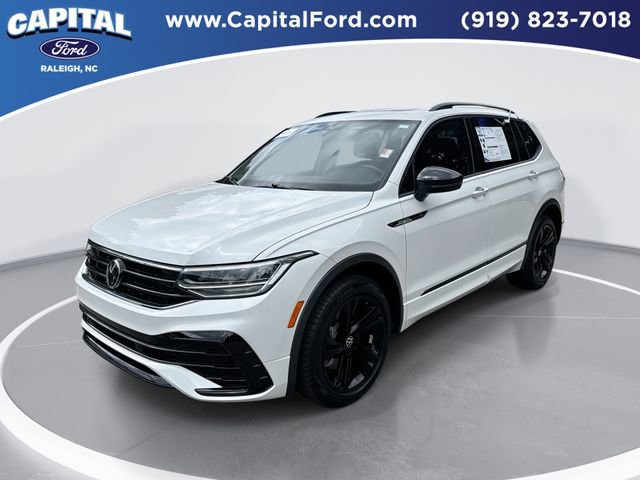 Used 2024 Volkswagen Tiguan SE R-Line