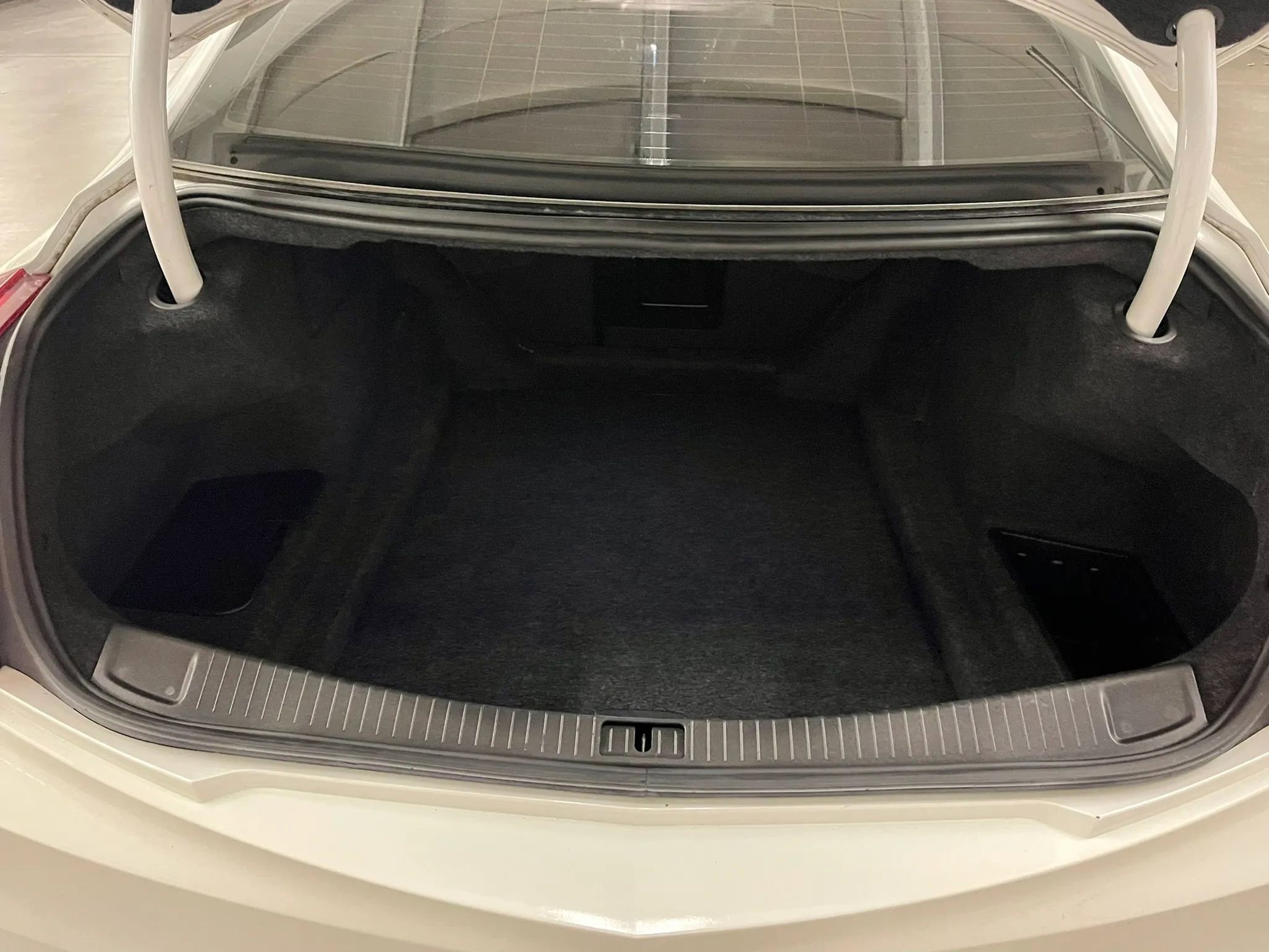 Used 2017 Cadillac CTS Luxury RWD image 17