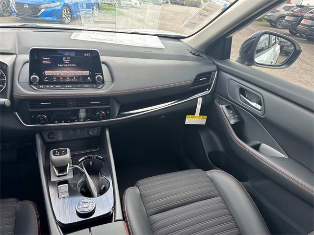 New 2026 Nissan Rogue SV image 18