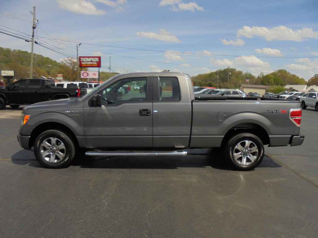 Used 2013 Ford F150 STX w/ Mid Equipment Group RWD image 1