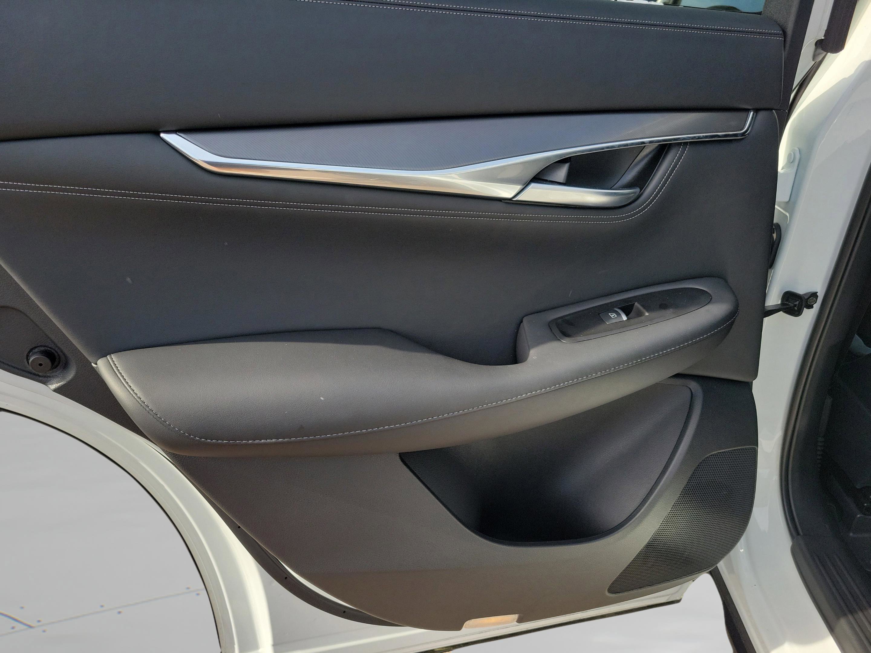 Certified 2025 INFINITI QX55 Luxe w/ Cargo Package image 21