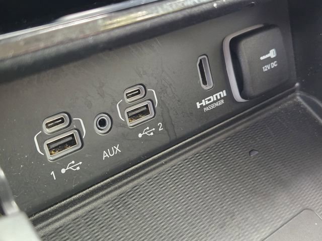 Used 2023 Jeep Grand Cherokee Limited w/ Luxury Tech Group II image 20