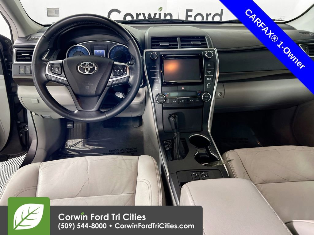 Used 2015 Toyota Camry XLE w/ Advanced Technology Package image 27