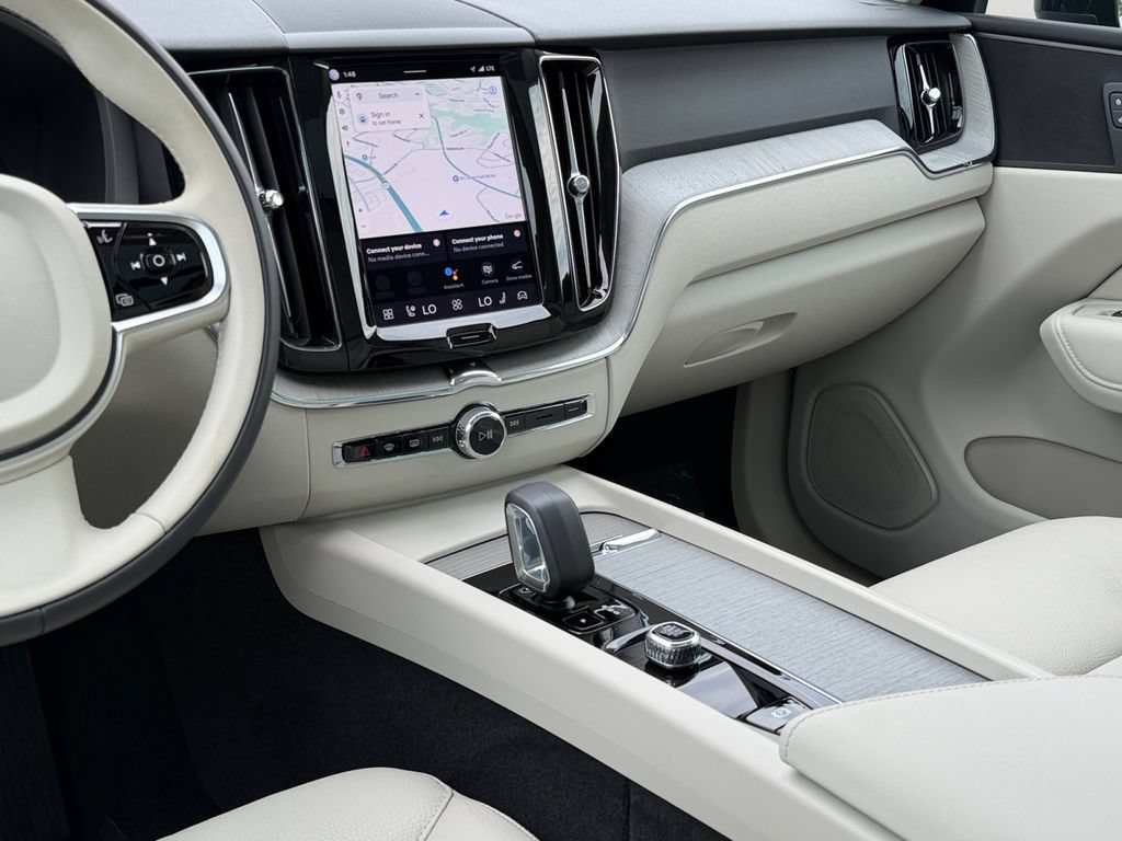 Certified 2024 Volvo XC60 B5 Plus w/ Climate Package AWD/4WD image 14