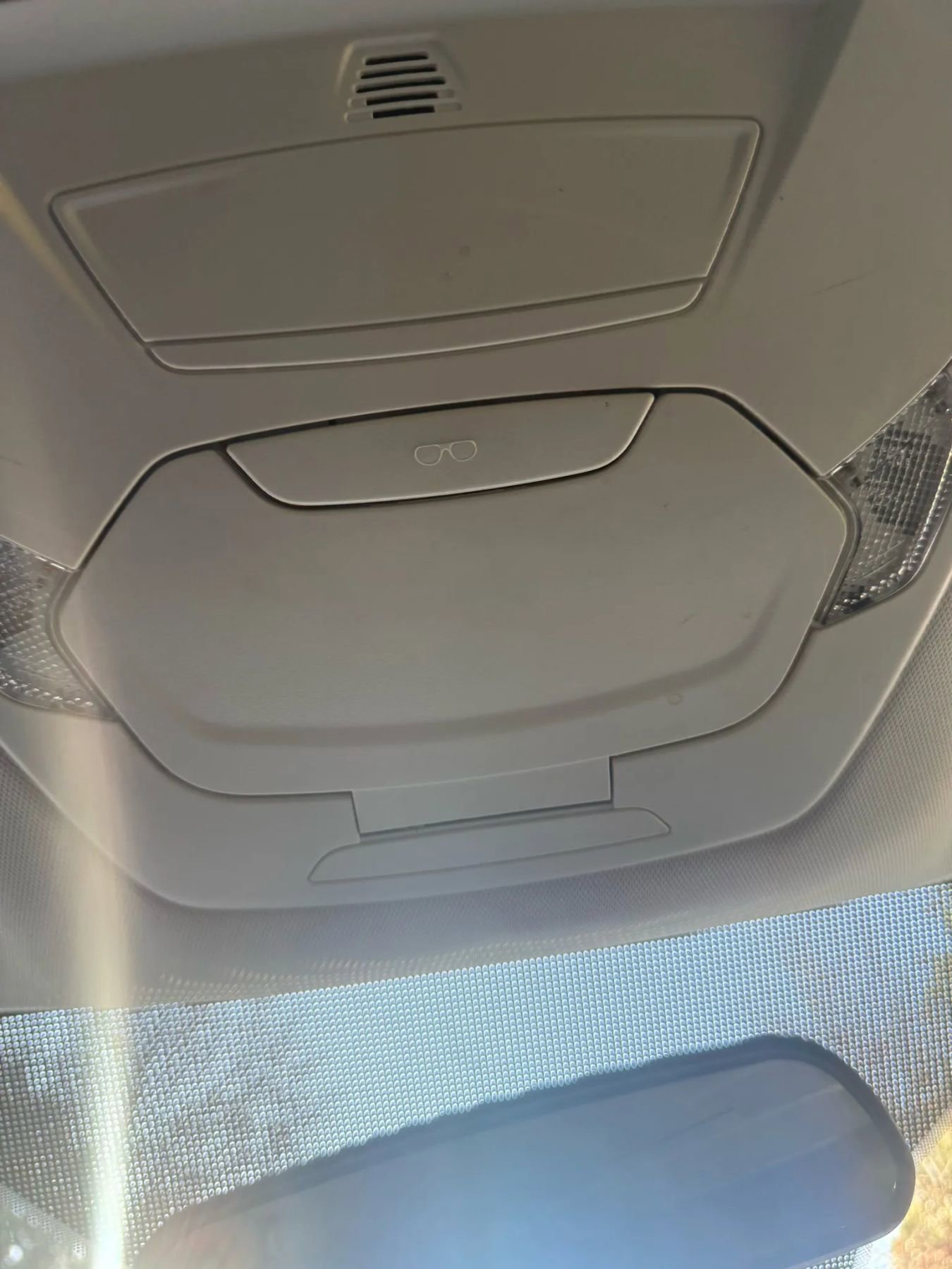 Used 2018 Ford Escape SEL image 23