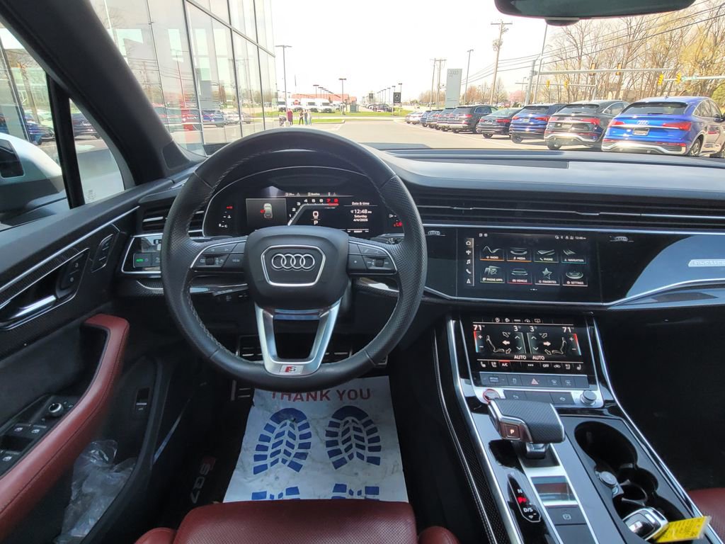 Used 2022 Audi SQ7 Premium Plus w/ SQ7 Executive Package image 14