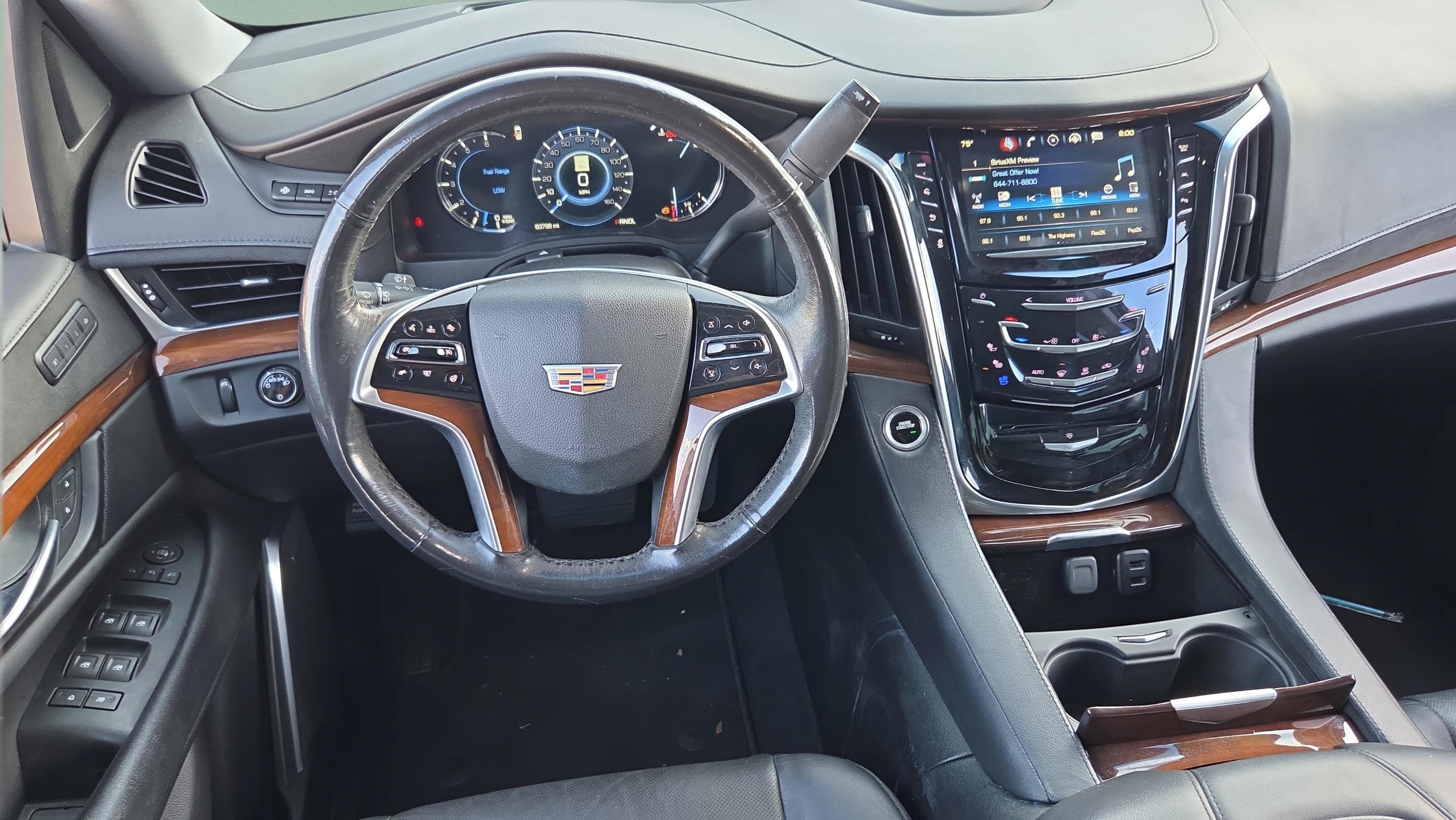 Used 2019 Cadillac Escalade Luxury RWD image 11