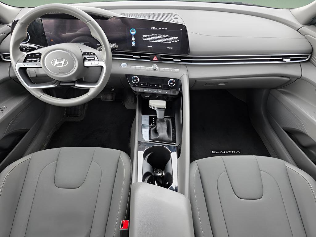 Certified 2024 Hyundai Elantra SEL w/ Convenience Package image 21