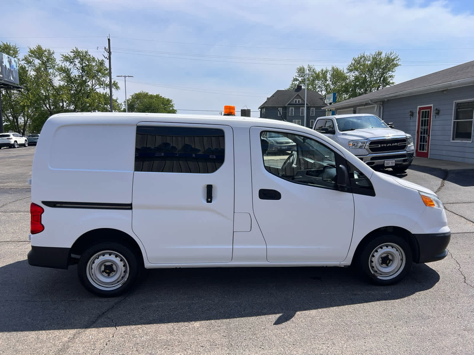 Used 2015 Chevrolet City Express LT FWD image 2