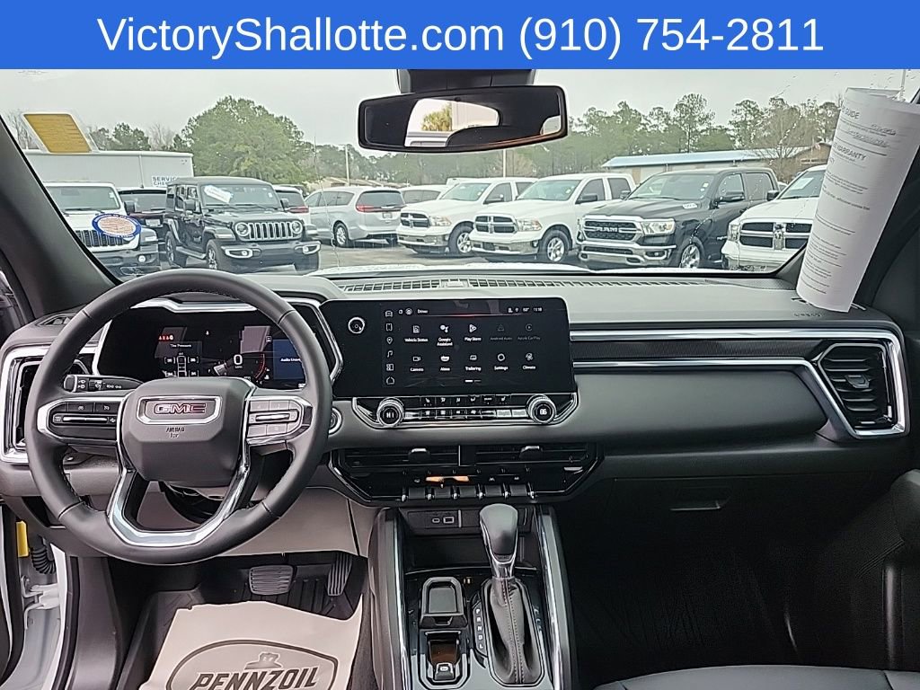 Used 2024 GMC Canyon Elevation w/ Elevation Premium Package image 3