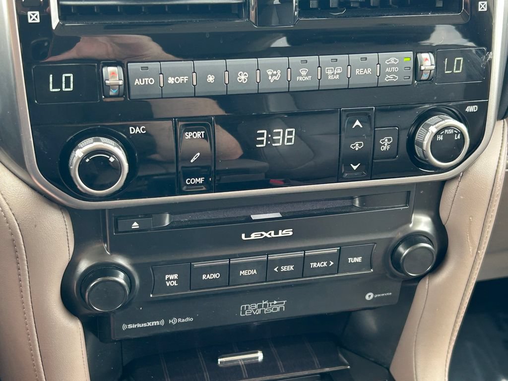 Used 2023 Lexus GX 460 Luxury AWD/4WD image 36