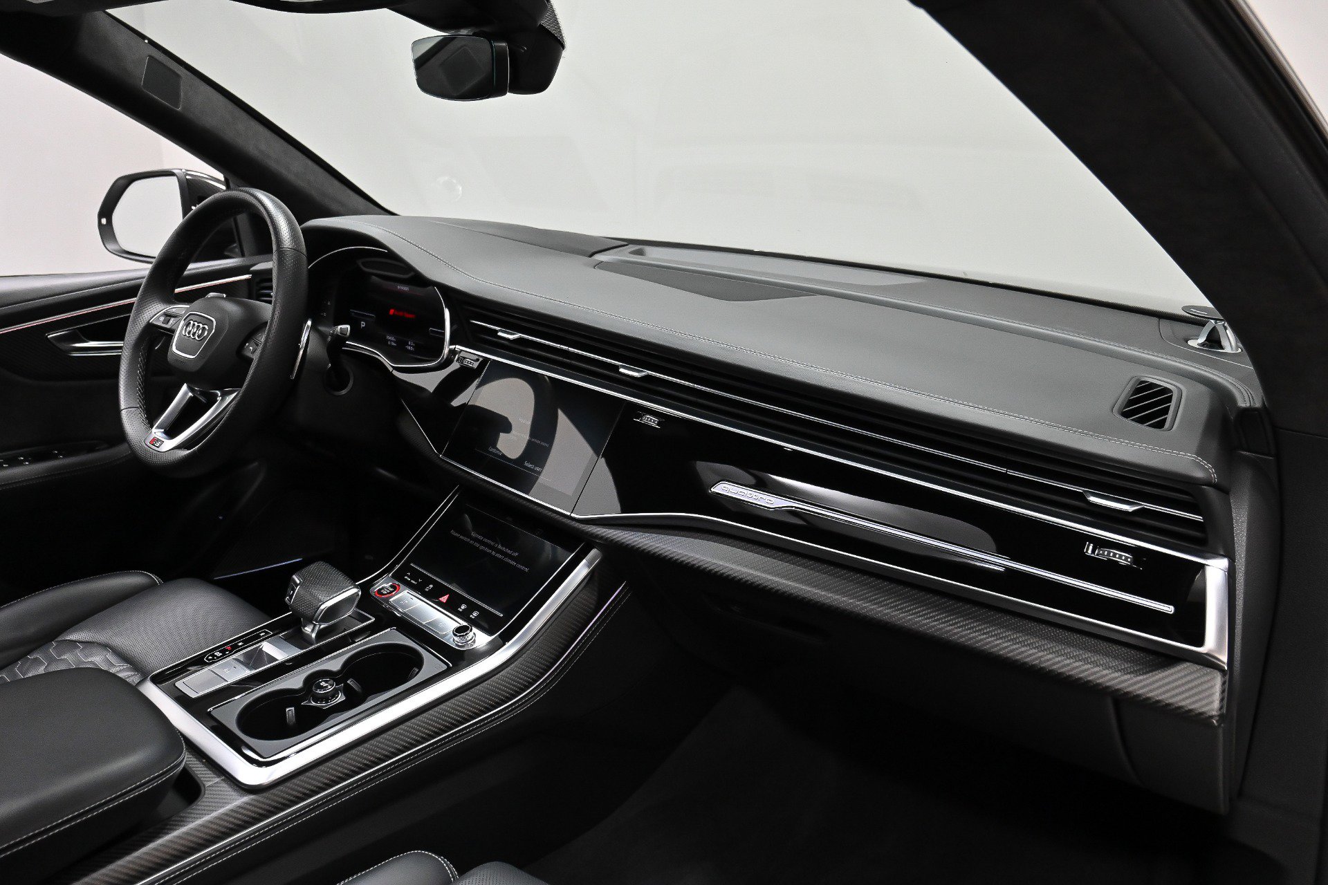 Used 2021 Audi RS Q8 w/ Carbon Optic Package image 32