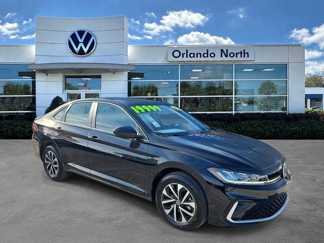 Used 2025 Volkswagen Jetta S image 1