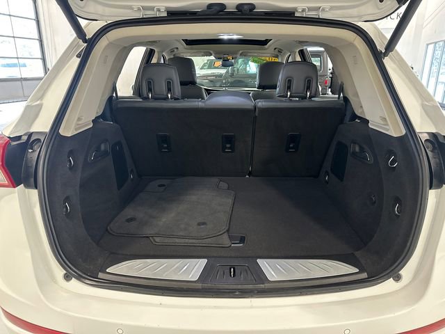 Used 2020 Buick Envision Essence w/ Experience Buick Package image 35