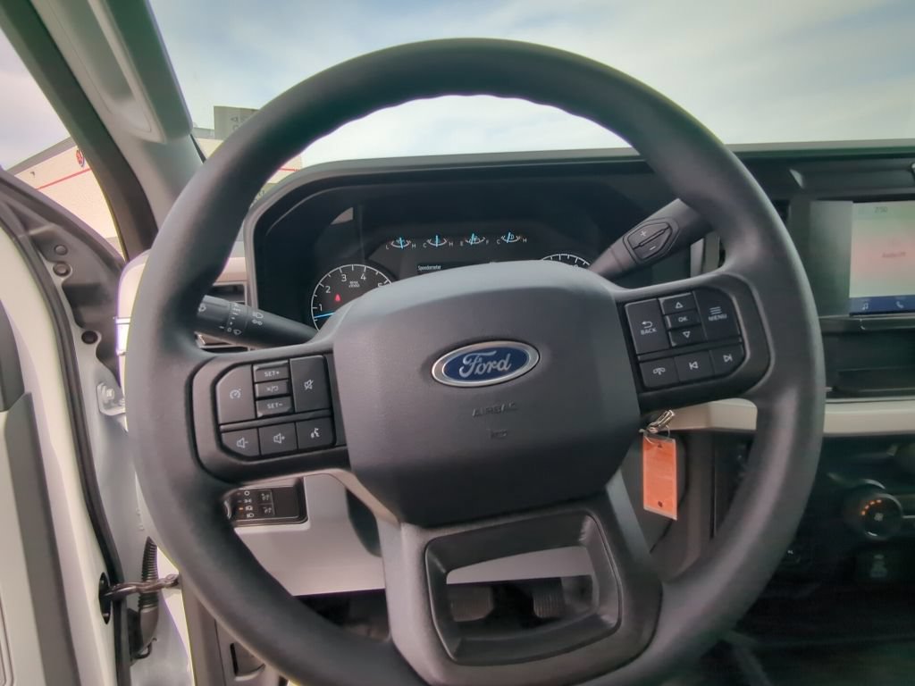 New 2026 Ford F350 XL w/ XL Chrome Package AWD/4WD image 16