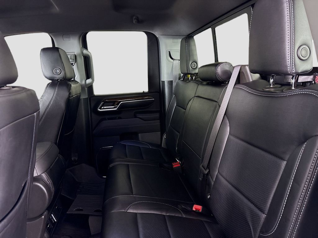 Used 2025 GMC Sierra 2500 SLE w/ SLE Value Package; image 29