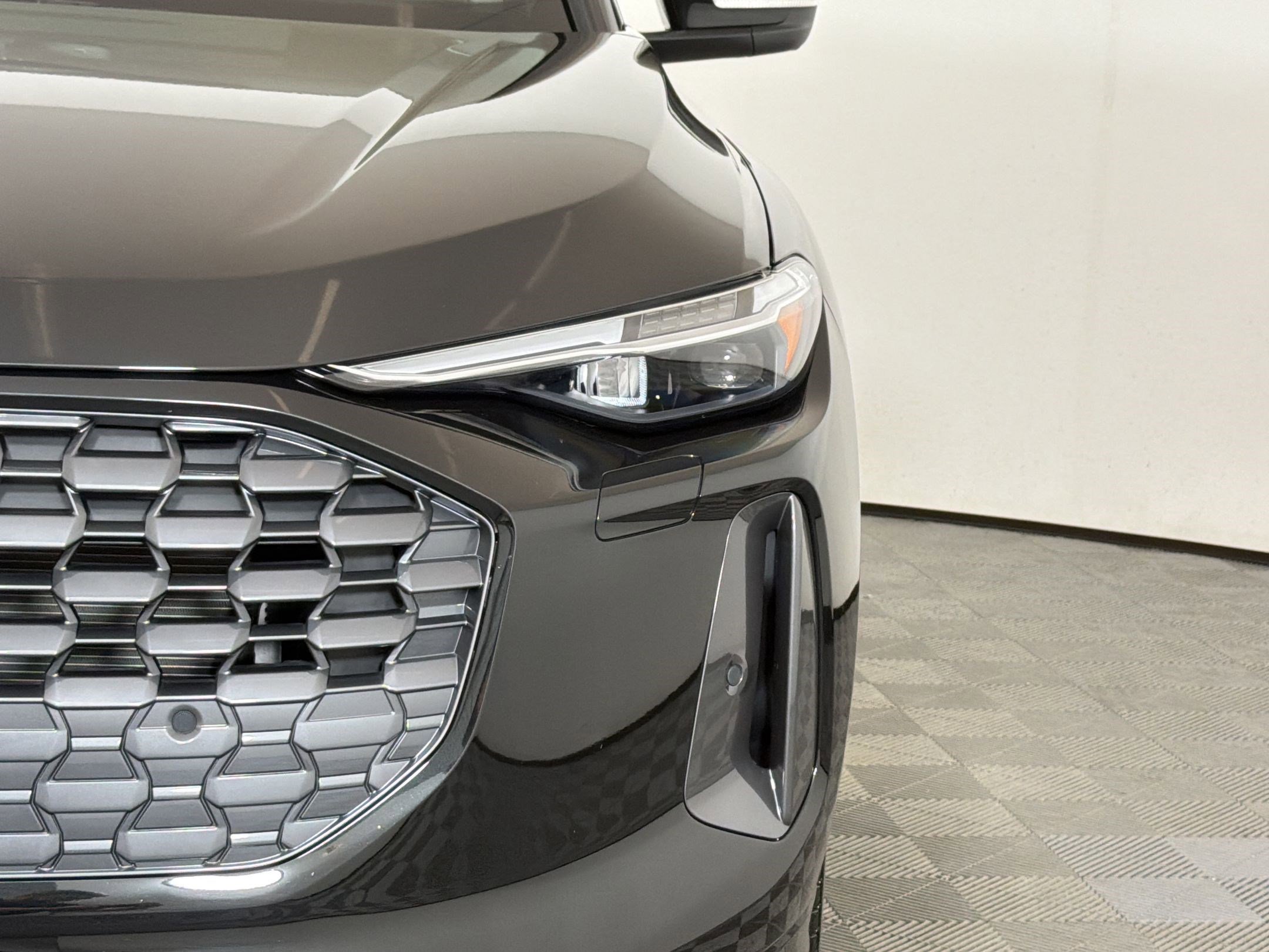 Used 2025 Audi Q5 Premium Plus w/ Premium Plus image 11