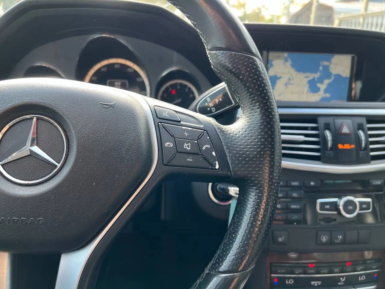 Used 2013 Mercedes-Benz E 350 Sedan image 21