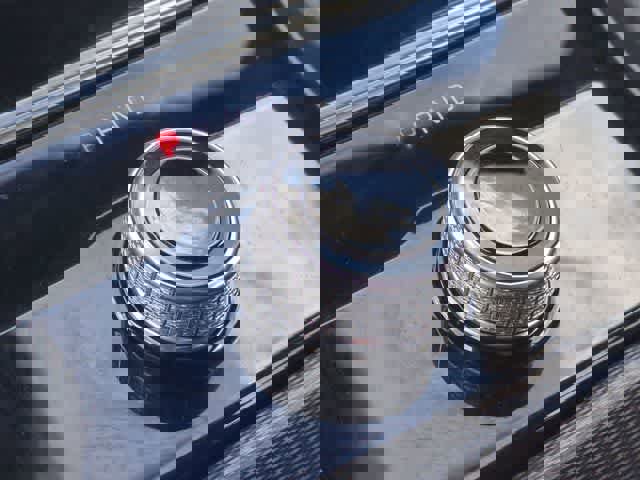 Used 2024 Jeep Grand Cherokee L Laredo image 31